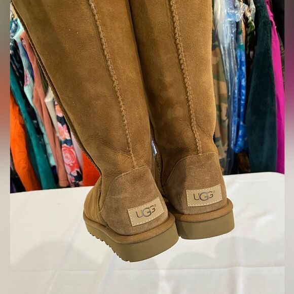UGG BOOTS TALL CHESTNUT BROWN - Picture 2 of 8
